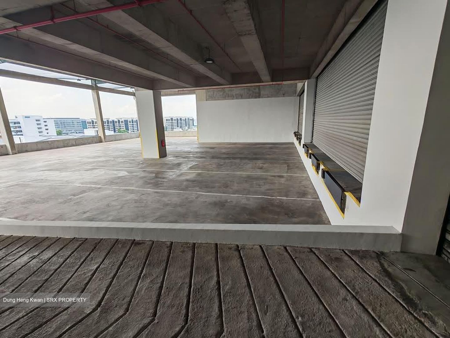 Tang Logistics Centre (D16), Warehouse #577724051